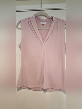 Calvin Klein Women's Pale Pink Sleeveless Blouae Size Medium